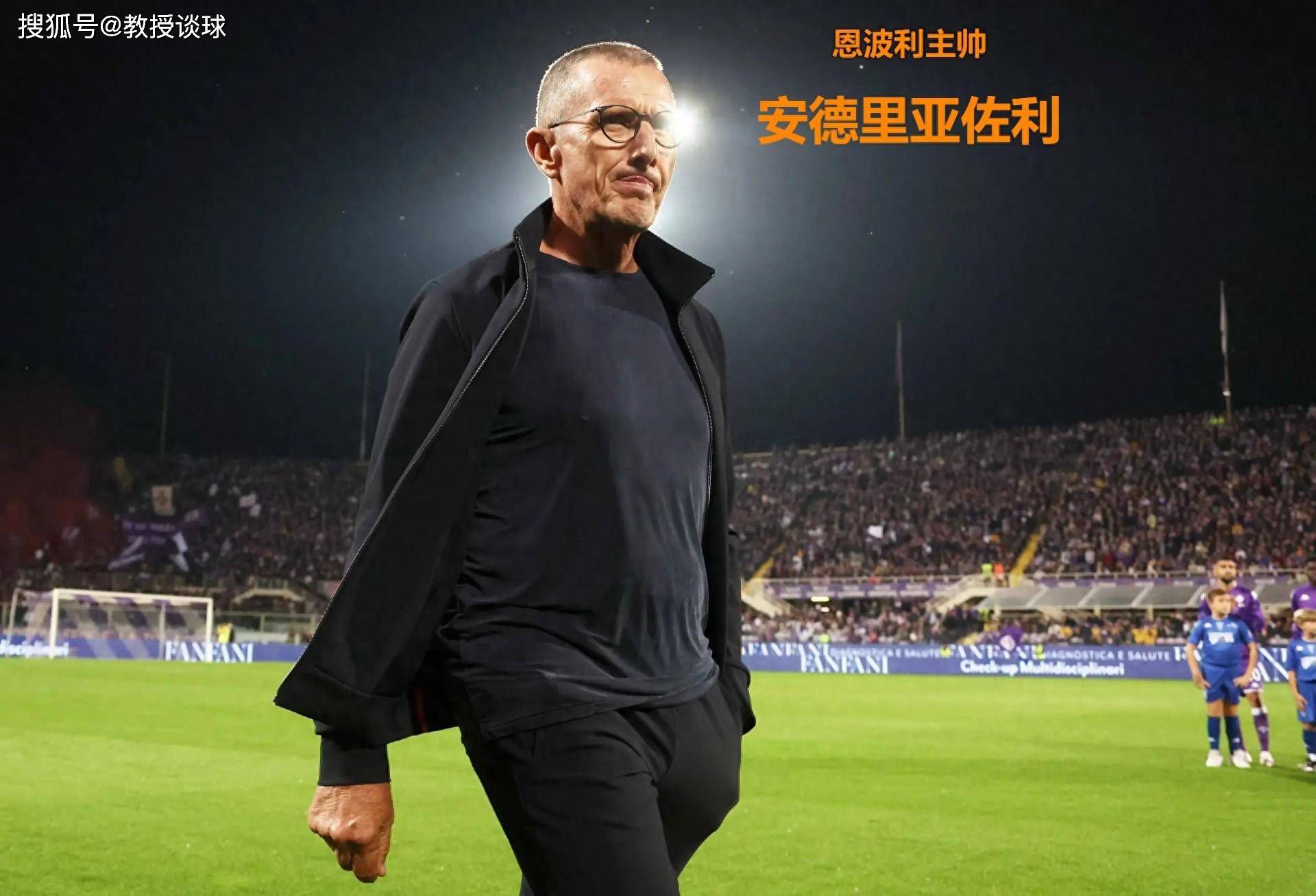 可是，这一刻，没人敢向叶辰发起进攻。